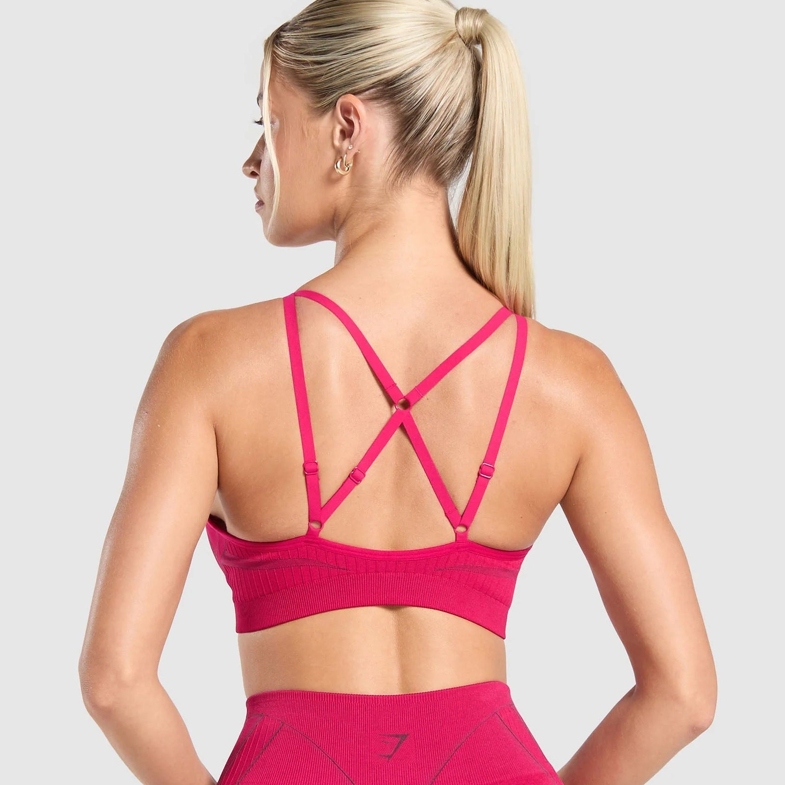 Apex Contrast Sports Bra - Image 2