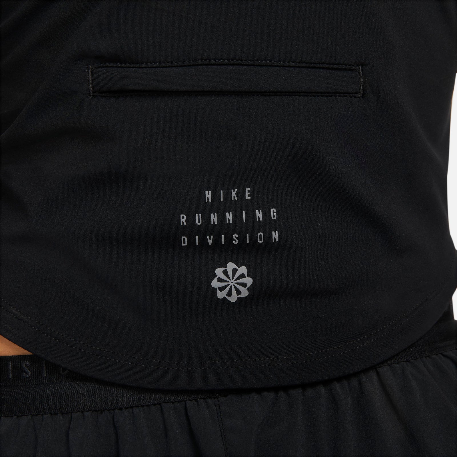 Nike Dri-FIT Run Division -reflective black - Image 6