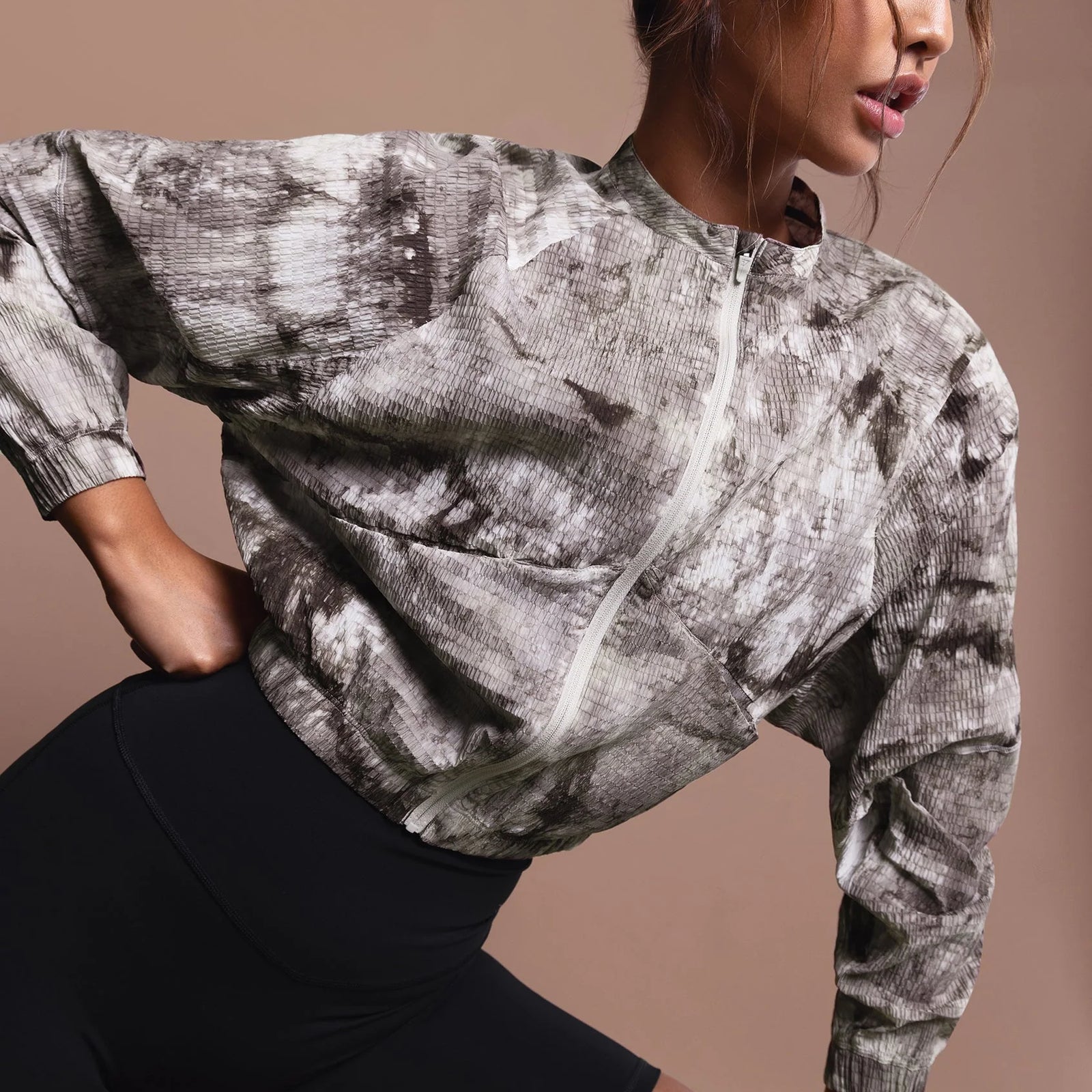 Elevate Woven Jacket - Image 1