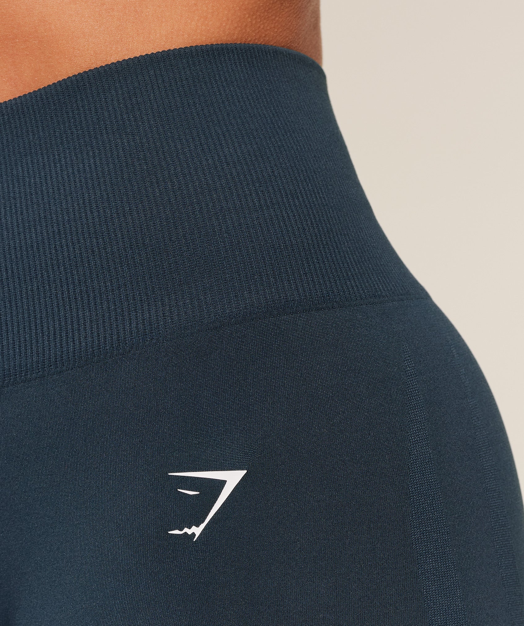 Everyday Seamless Shorts - Gallery 3